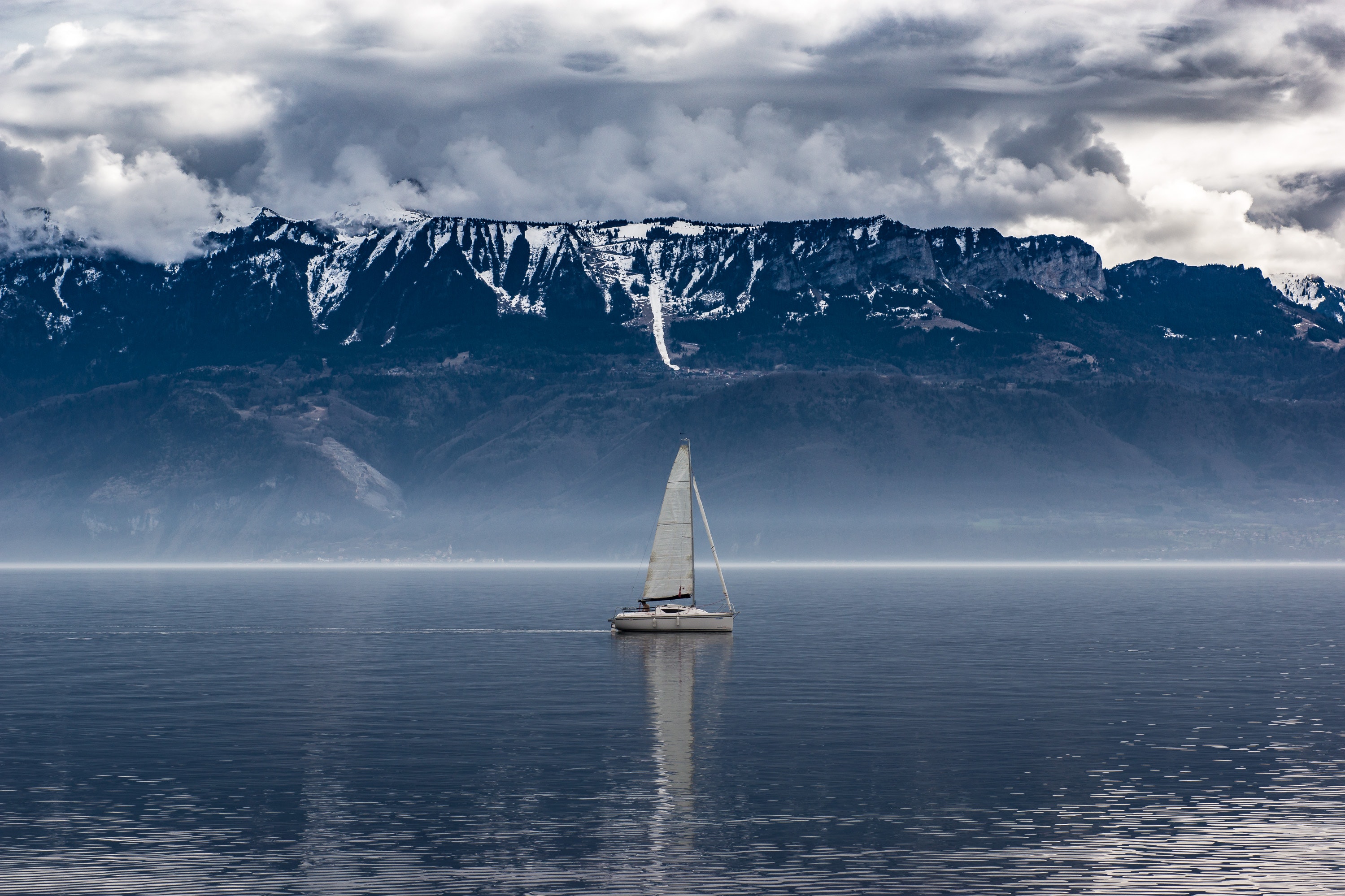 boat-clouds-cloudy-fog-611328