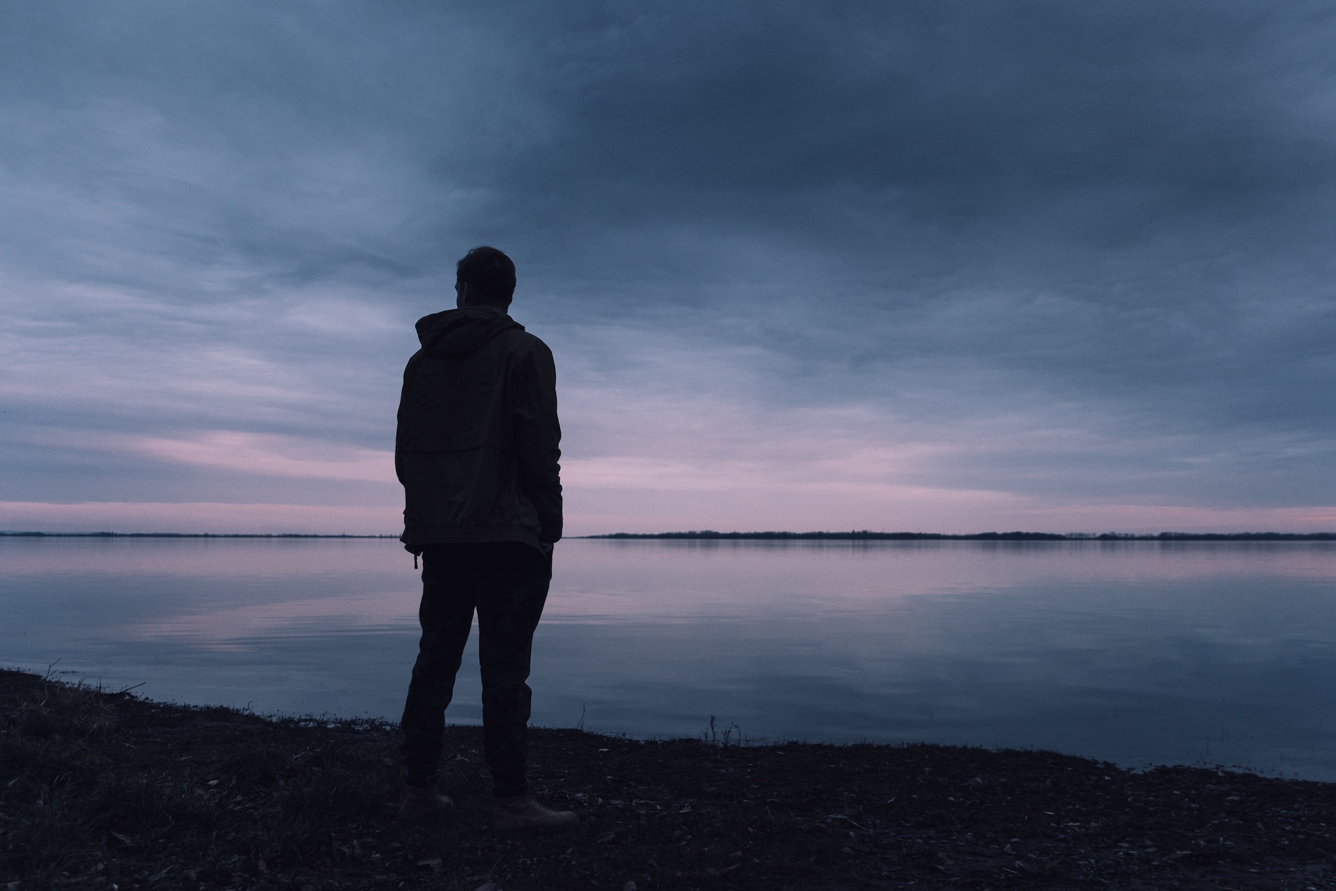 Insomnia and the Weight of Memories: A Nighttime Reflection